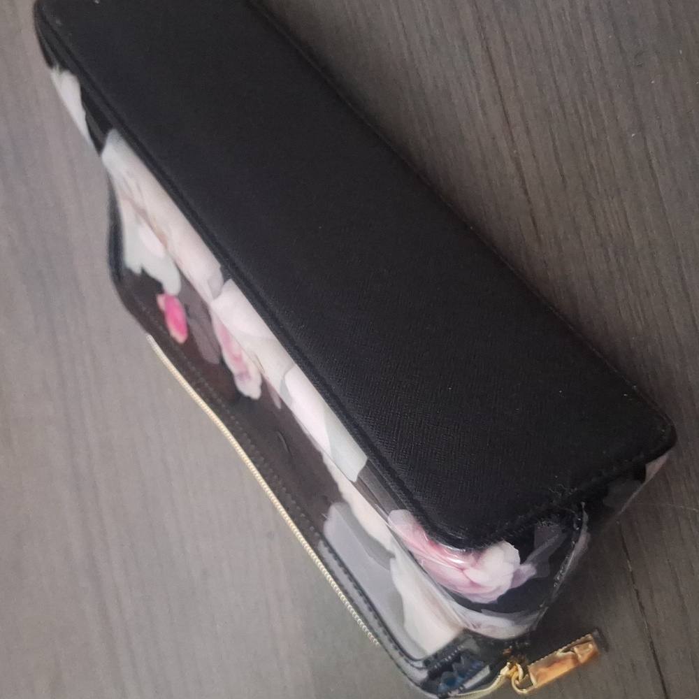 Ted Baker London Black Floral Make Up Bag - Picture 5 of 11